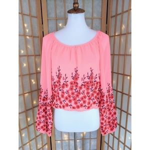 Free People size XS embroidered crop top